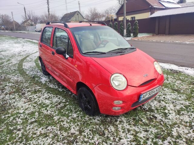 Красный Чери Кью Кью, объемом двигателя 1.1 л и пробегом 130 тыс. км за 2250 $, фото 3 на Automoto.ua