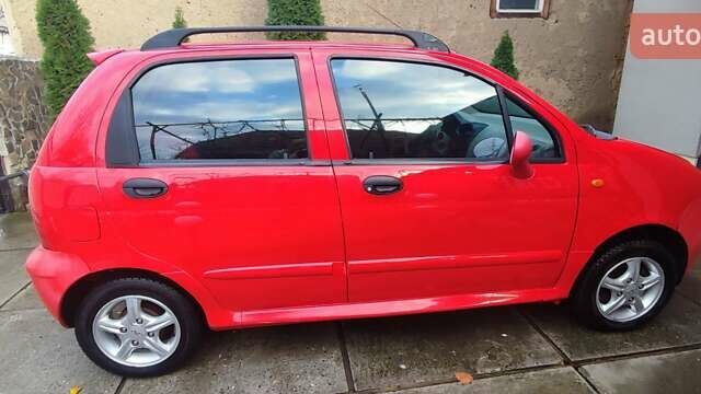 Красный Чери Кью Кью, объемом двигателя 1.08 л и пробегом 82 тыс. км за 2000 $, фото 22 на Automoto.ua