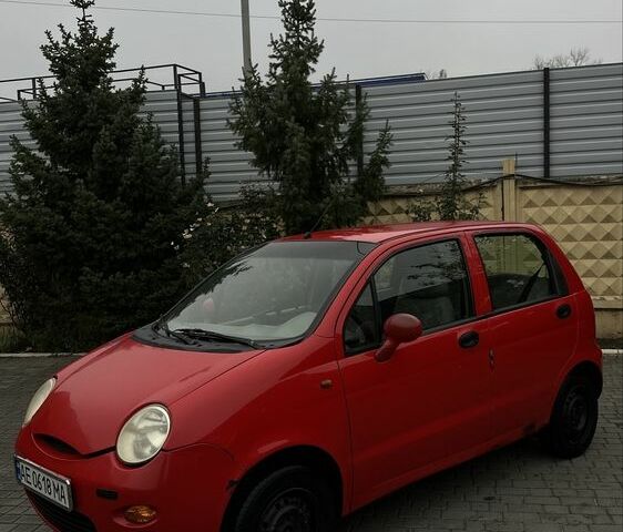 Красный Чери Кью Кью, объемом двигателя 1.1 л и пробегом 162 тыс. км за 2300 $, фото 3 на Automoto.ua