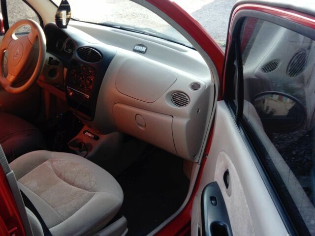 Красный Чери Кью Кью, объемом двигателя 1.1 л и пробегом 71 тыс. км за 2000 $, фото 8 на Automoto.ua