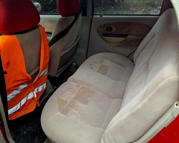 Чері Кью Кью 2007 у Вольногорске на Automoto.ua Червоний Чері Кью Кью, об'ємом двигуна 1.1 л та пробігом 71 тис. км за 2199 $, фото 13 на Automoto.ua