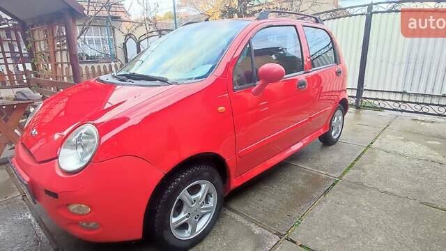 Красный Чери Кью Кью, объемом двигателя 1.08 л и пробегом 82 тыс. км за 2000 $, фото 14 на Automoto.ua