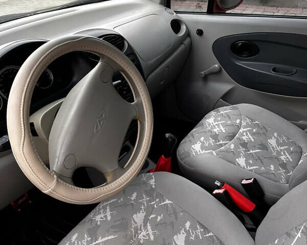 Красный Чери Кью Кью, объемом двигателя 1.08 л и пробегом 147 тыс. км за 2000 $, фото 7 на Automoto.ua