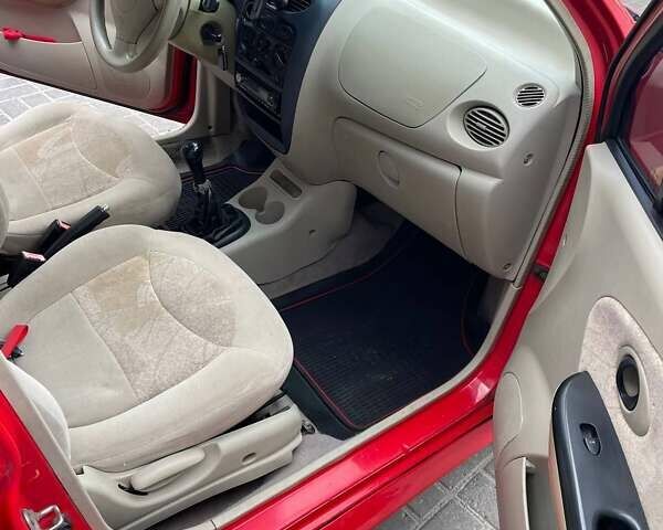 Красный Чери Кью Кью, объемом двигателя 1.08 л и пробегом 160 тыс. км за 1700 $, фото 7 на Automoto.ua