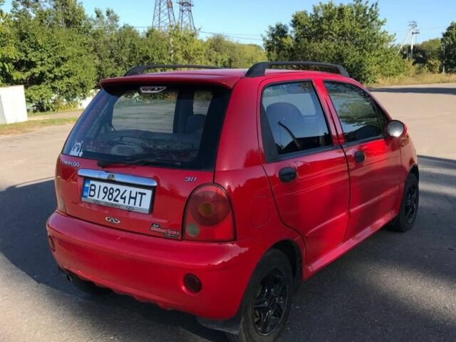 Красный Чери Кью Кью, объемом двигателя 1.1 л и пробегом 97 тыс. км за 1850 $, фото 3 на Automoto.ua