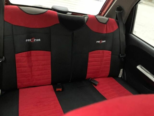 Красный Чери Кью Кью, объемом двигателя 1.1 л и пробегом 129 тыс. км за 2500 $, фото 3 на Automoto.ua