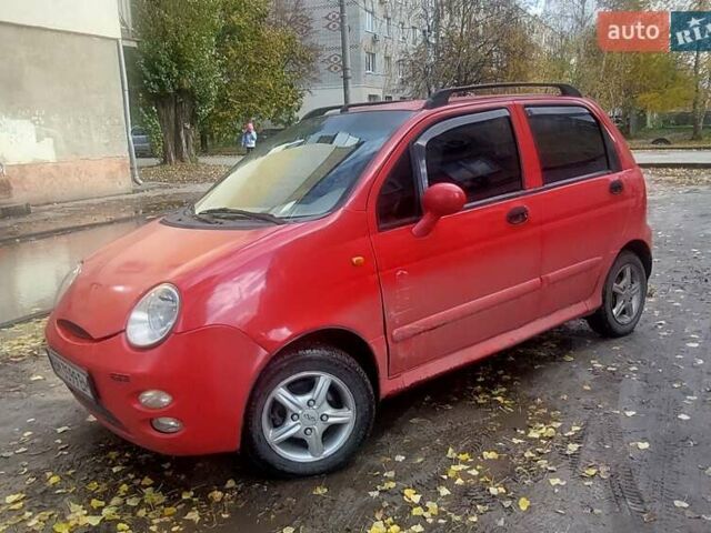 Красный Чери Кью Кью, объемом двигателя 1.08 л и пробегом 132 тыс. км за 1750 $, фото 8 на Automoto.ua