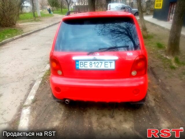 Красный Чери Кью Кью, объемом двигателя 1.1 л и пробегом 190 тыс. км за 1500 $, фото 2 на Automoto.ua