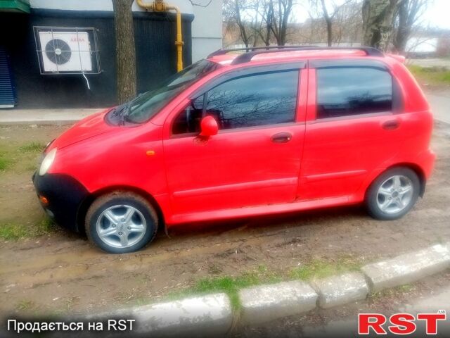 Красный Чери Кью Кью, объемом двигателя 1.1 л и пробегом 190 тыс. км за 1500 $, фото 3 на Automoto.ua
