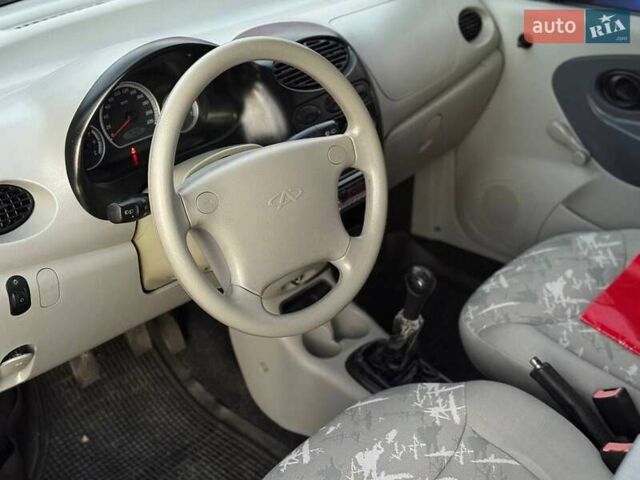 Чері Кью Кью 2008 у Запоріжжя на Automoto.ua Червоний Чері Кью Кью, об'ємом двигуна 1.1 л та пробігом 54 тис. км за 2999 $, фото 10 на Automoto.ua