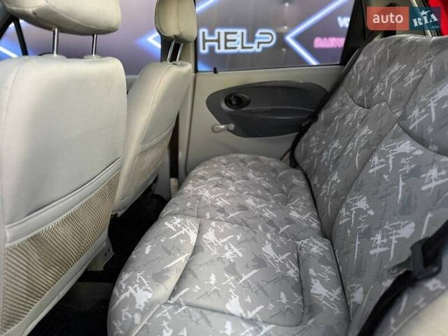 Чері Кью Кью 2008 у Запоріжжя на Automoto.ua Червоний Чері Кью Кью, об'ємом двигуна 1.1 л та пробігом 54 тис. км за 2999 $, фото 9 на Automoto.ua