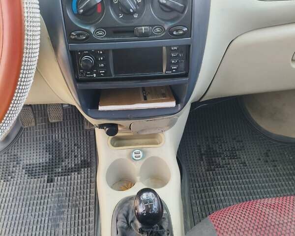 Червоний Чері Кью Кью, об'ємом двигуна 1.08 л та пробігом 155 тис. км за 2200 $, фото 21 на Automoto.ua