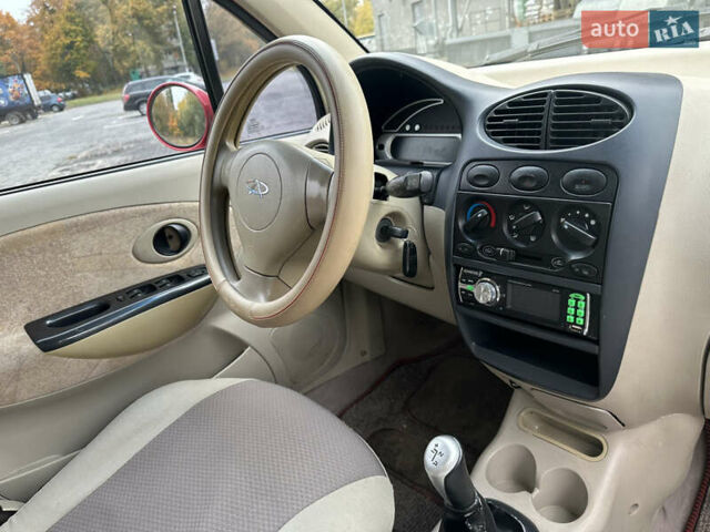 Червоний Чері Кью Кью, об'ємом двигуна 1.08 л та пробігом 49 тис. км за 3500 $, фото 16 на Automoto.ua