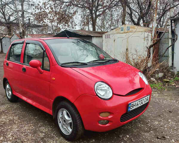 Красный Чери Кью Кью, объемом двигателя 1.1 л и пробегом 155 тыс. км за 1950 $, фото 2 на Automoto.ua