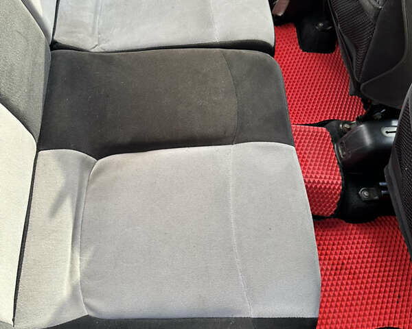 Красный Чери Кью Кью, объемом двигателя 1.3 л и пробегом 179 тыс. км за 3200 $, фото 9 на Automoto.ua