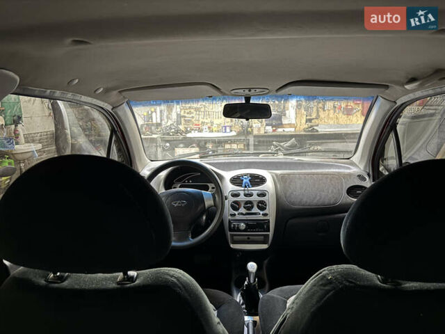 Красный Чери Кью Кью, объемом двигателя 1.08 л и пробегом 95 тыс. км за 2499 $, фото 4 на Automoto.ua