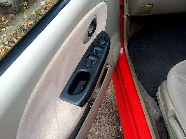 Красный Чери Кью Кью, объемом двигателя 1.1 л и пробегом 86 тыс. км за 2300 $, фото 5 на Automoto.ua