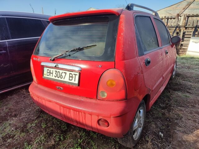 Красный Чери Кью Кью, объемом двигателя 0 л и пробегом 105 тыс. км за 1200 $, фото 2 на Automoto.ua