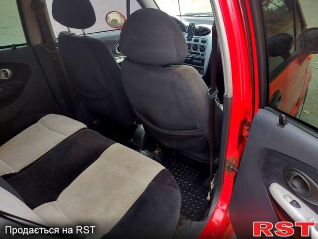 Красный Чери Кью Кью, объемом двигателя 1.1 л и пробегом 117 тыс. км за 2200 $, фото 7 на Automoto.ua