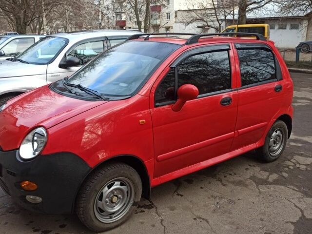 Красный Чери Кью Кью, объемом двигателя 1.1 л и пробегом 120 тыс. км за 2858 $, фото 1 на Automoto.ua