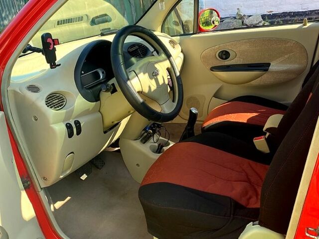 Красный Чери Кью Кью, объемом двигателя 1.1 л и пробегом 150 тыс. км за 3500 $, фото 6 на Automoto.ua