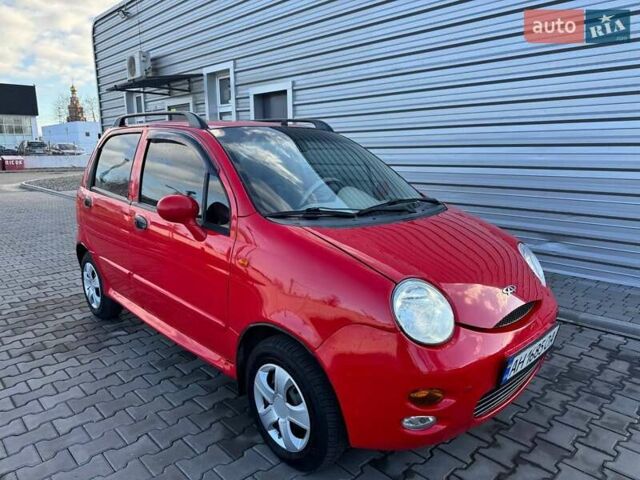 Красный Чери Кью Кью, объемом двигателя 1.08 л и пробегом 132 тыс. км за 2500 $, фото 2 на Automoto.ua