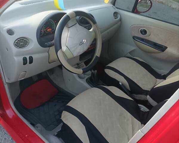 Червоний Чері Кью Кью, об'ємом двигуна 1.08 л та пробігом 130 тис. км за 2300 $, фото 9 на Automoto.ua