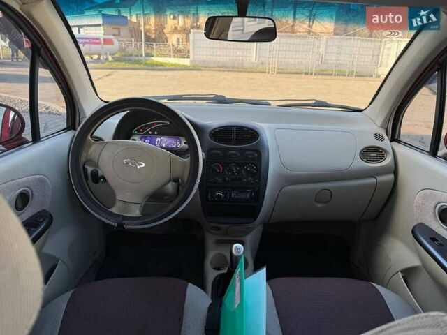 Красный Чери Кью Кью, объемом двигателя 1.08 л и пробегом 132 тыс. км за 2500 $, фото 17 на Automoto.ua