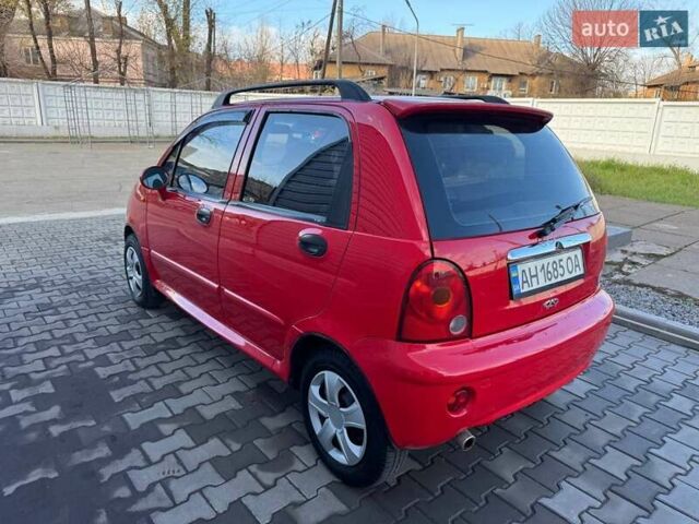 Красный Чери Кью Кью, объемом двигателя 1.08 л и пробегом 132 тыс. км за 2500 $, фото 5 на Automoto.ua