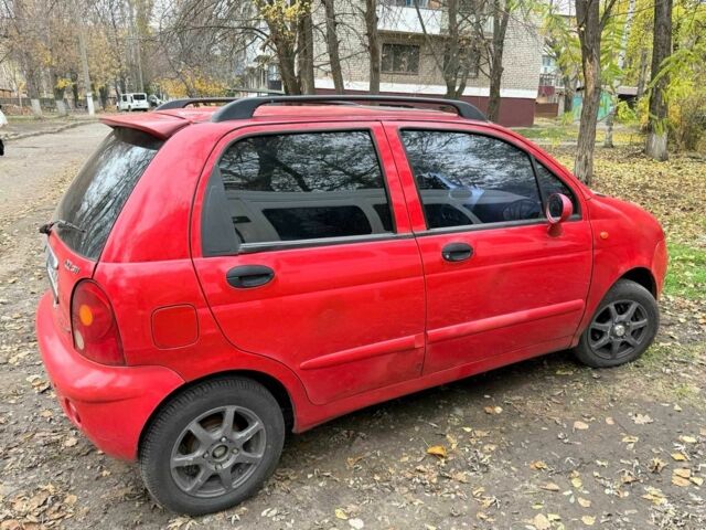 Красный Чери Кью Кью, объемом двигателя 1.1 л и пробегом 86 тыс. км за 2100 $, фото 4 на Automoto.ua