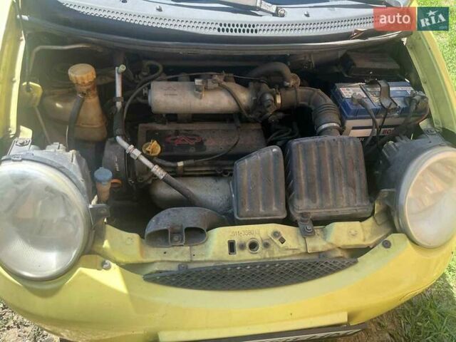 Желтый Чери Кью Кью, объемом двигателя 1.08 л и пробегом 191 тыс. км за 1674 $, фото 4 на Automoto.ua