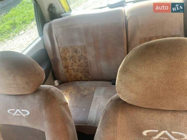 Желтый Чери Кью Кью, объемом двигателя 1.08 л и пробегом 191 тыс. км за 1674 $, фото 7 на Automoto.ua