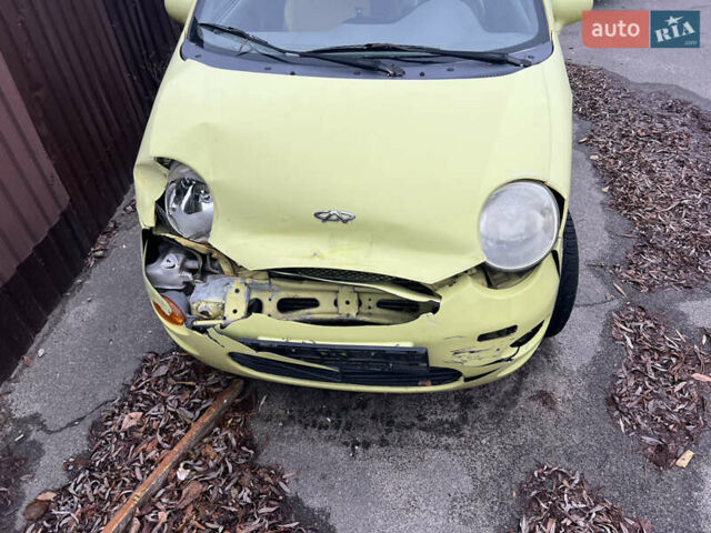 Желтый Чери Кью Кью, объемом двигателя 1.1 л и пробегом 80 тыс. км за 800 $, фото 6 на Automoto.ua