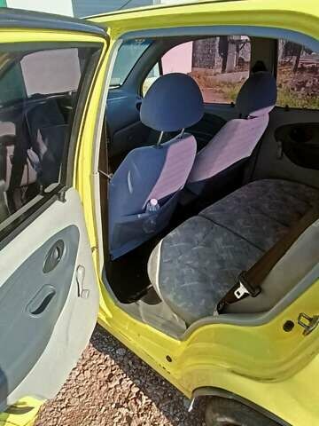 Жовтий Чері Кью Кью, об'ємом двигуна 1.08 л та пробігом 148 тис. км за 1800 $, фото 2 на Automoto.ua