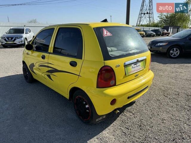 Чери Кью Кью 2007 в Кропивницком (Кировограде) на Automoto.ua Желтый Чери Кью Кью, объемом двигателя 1.1 л и пробегом 139 тыс. км за 2600 $, фото 2 на Automoto.ua