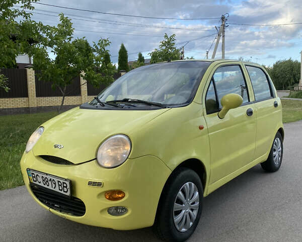 Жовтий Чері Кью Кью, об'ємом двигуна 1.08 л та пробігом 145 тис. км за 1500 $, фото 4 на Automoto.ua