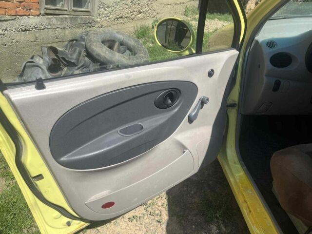 Жовтий Чері Кью Кью, об'ємом двигуна 1.1 л та пробігом 195 тис. км за 1600 $, фото 4 на Automoto.ua