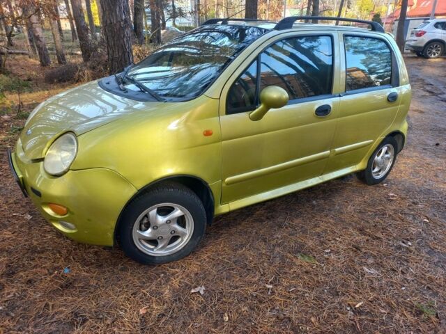 Желтый Чери Кью Кью, объемом двигателя 1.1 л и пробегом 150 тыс. км за 1500 $, фото 2 на Automoto.ua