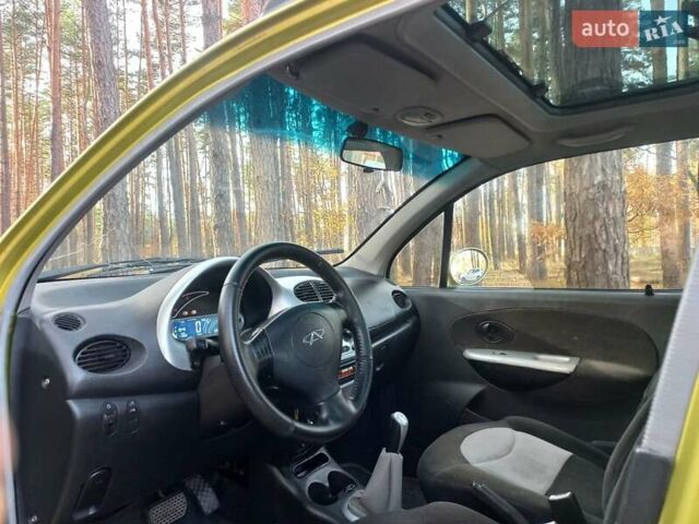 Жовтий Чері Кью Кью, об'ємом двигуна 1.08 л та пробігом 150 тис. км за 1500 $, фото 24 на Automoto.ua