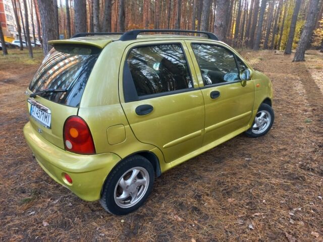 Желтый Чери Кью Кью, объемом двигателя 1.1 л и пробегом 150 тыс. км за 1500 $, фото 19 на Automoto.ua