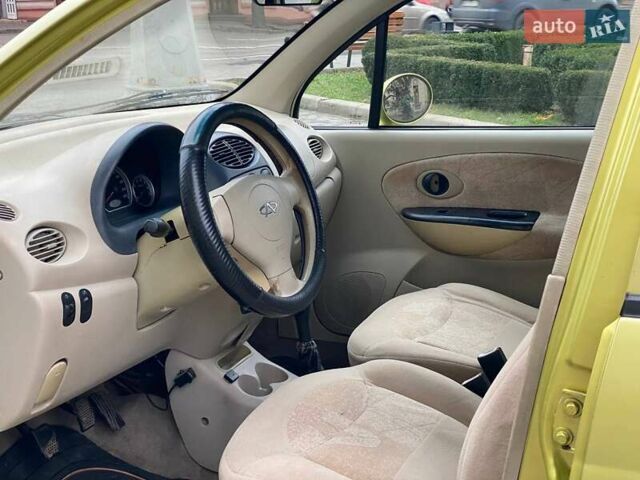 Жовтий Чері Кью Кью, об'ємом двигуна 1.08 л та пробігом 149 тис. км за 1650 $, фото 10 на Automoto.ua