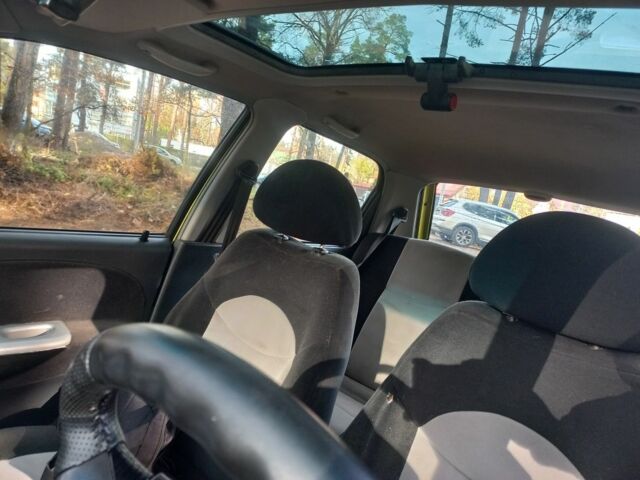 Желтый Чери Кью Кью, объемом двигателя 1.1 л и пробегом 150 тыс. км за 1500 $, фото 15 на Automoto.ua