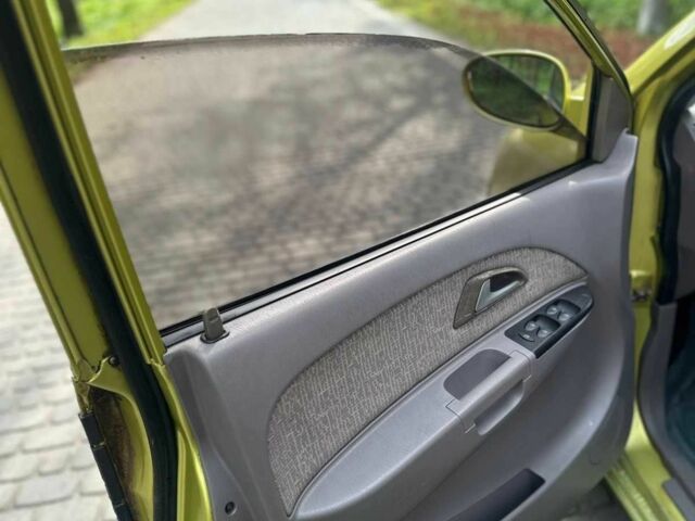 Жовтий Чері Кью Кью, об'ємом двигуна 1.3 л та пробігом 90 тис. км за 1399 $, фото 15 на Automoto.ua