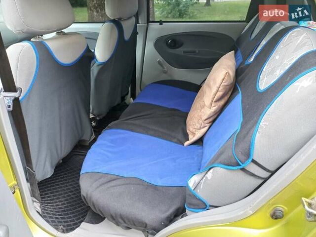 Желтый Чери Кью Кью, объемом двигателя 1.08 л и пробегом 100 тыс. км за 2300 $, фото 7 на Automoto.ua