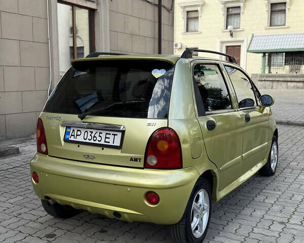 Чери Кью Кью 2008 в Запорожье на Automoto.ua Желтый Чери Кью Кью, объемом двигателя 1.08 л и пробегом 66 тыс. км за 2150 $, фото 5 на Automoto.ua