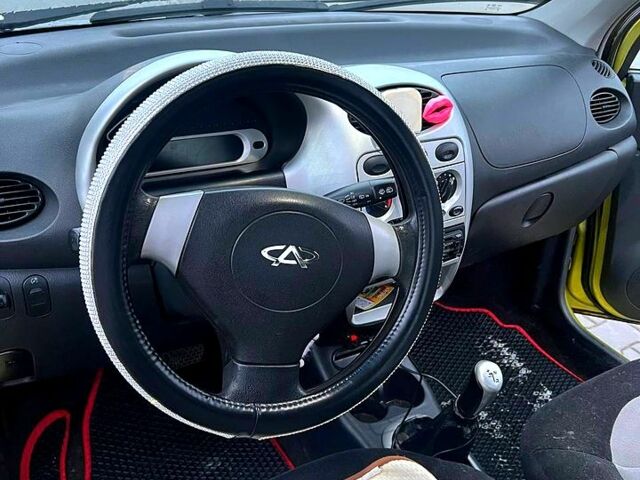 Жовтий Чері Кью Кью, об'ємом двигуна 1.1 л та пробігом 66 тис. км за 2000 $, фото 6 на Automoto.ua