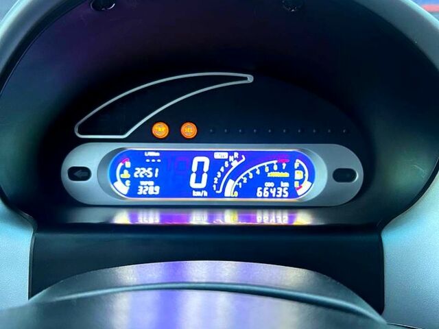 Жовтий Чері Кью Кью, об'ємом двигуна 1.1 л та пробігом 66 тис. км за 2000 $, фото 9 на Automoto.ua