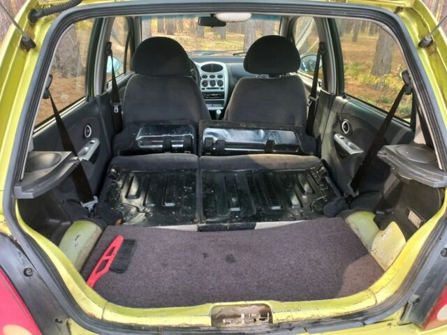 Желтый Чери Кью Кью, объемом двигателя 1.1 л и пробегом 150 тыс. км за 1500 $, фото 10 на Automoto.ua