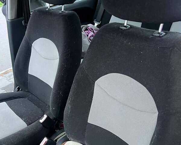 Желтый Чери Кью Кью, объемом двигателя 1.08 л и пробегом 66 тыс. км за 2000 $, фото 7 на Automoto.ua