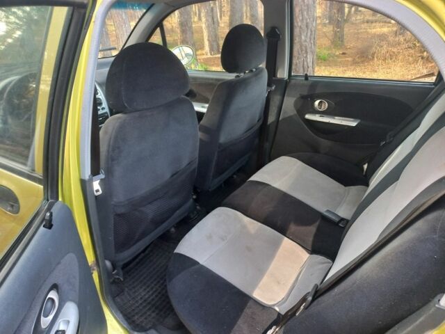 Желтый Чери Кью Кью, объемом двигателя 1.1 л и пробегом 150 тыс. км за 1500 $, фото 6 на Automoto.ua